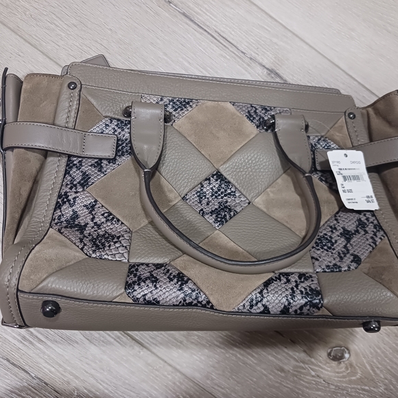 NWT Coach Purse! - Picture 2 of 7